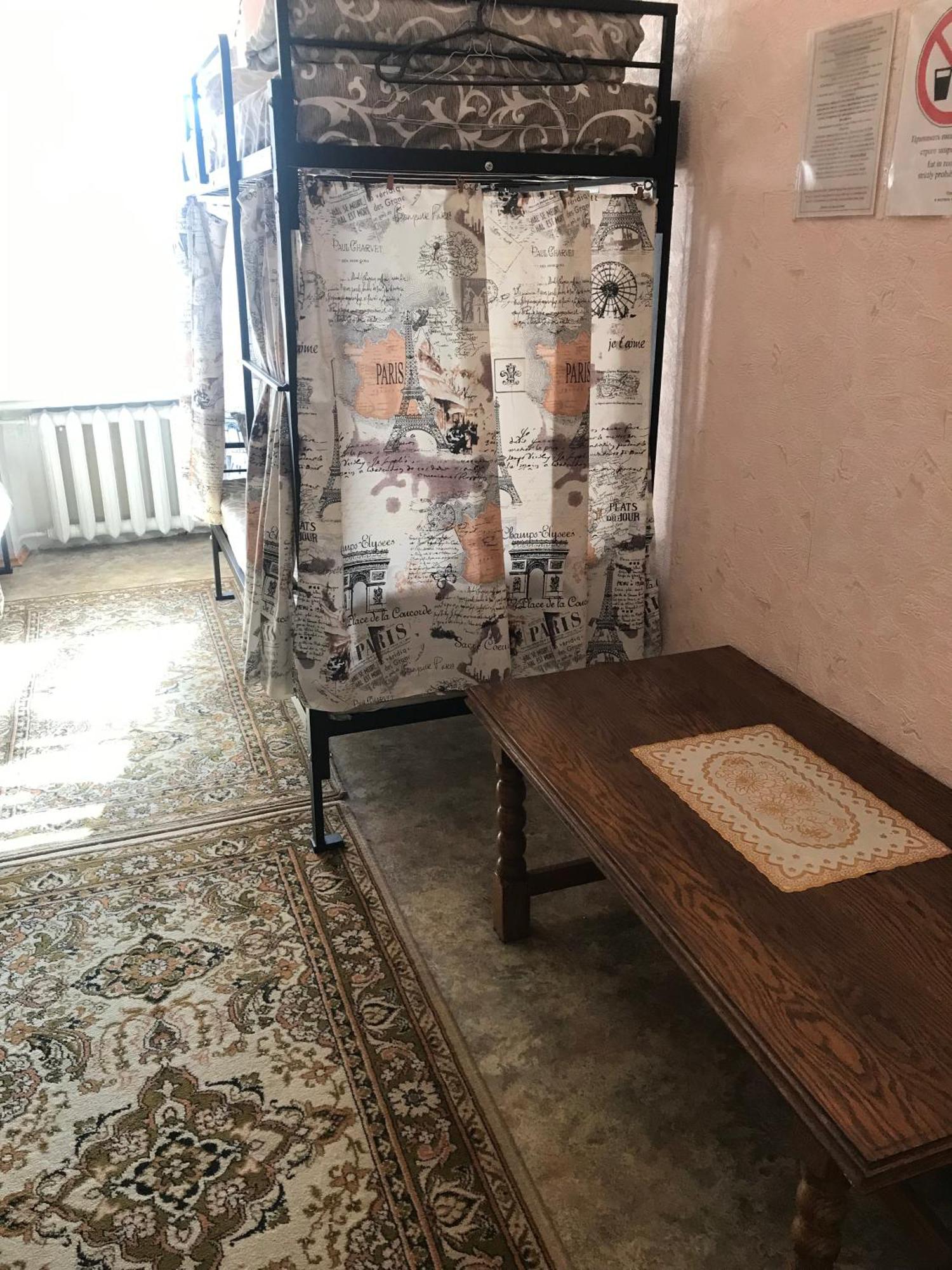 Хостел Тихий Дворик Charkiv Esterno foto